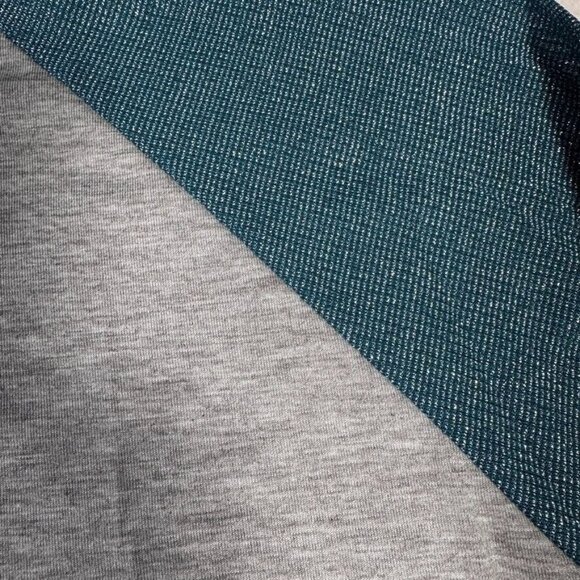 Lularoe XS Heather Gray Teal Raglan Sparkly 3/4 Sleeve Shirt Elegant Unicorn LLR - Picture 2 of 8